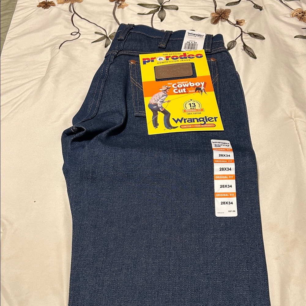 Wrangler Men's Deep Blue Bootcut Jeans